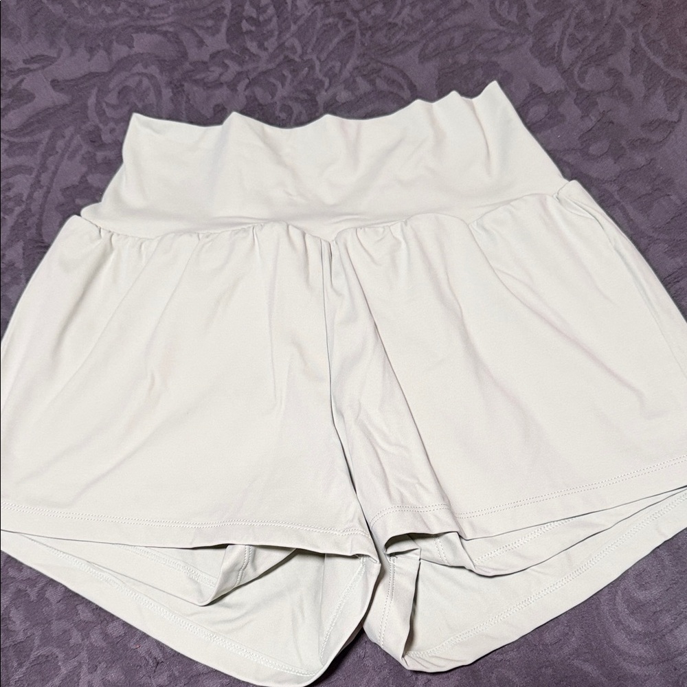 HALARA Women's mint High-Waisted Shorts